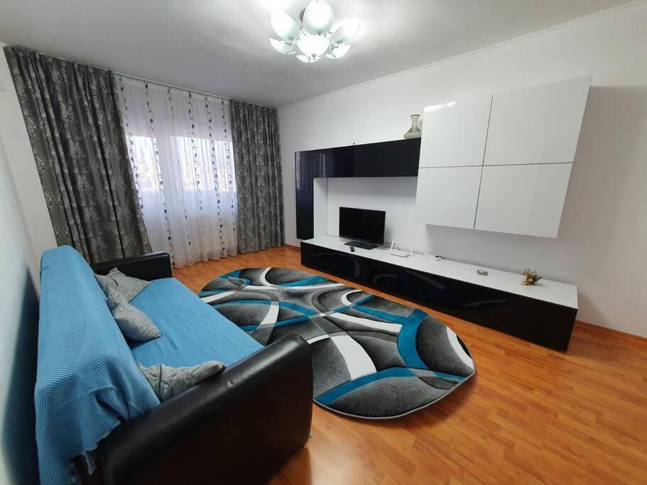 Crema Apartaments Ploieşti Exterior foto