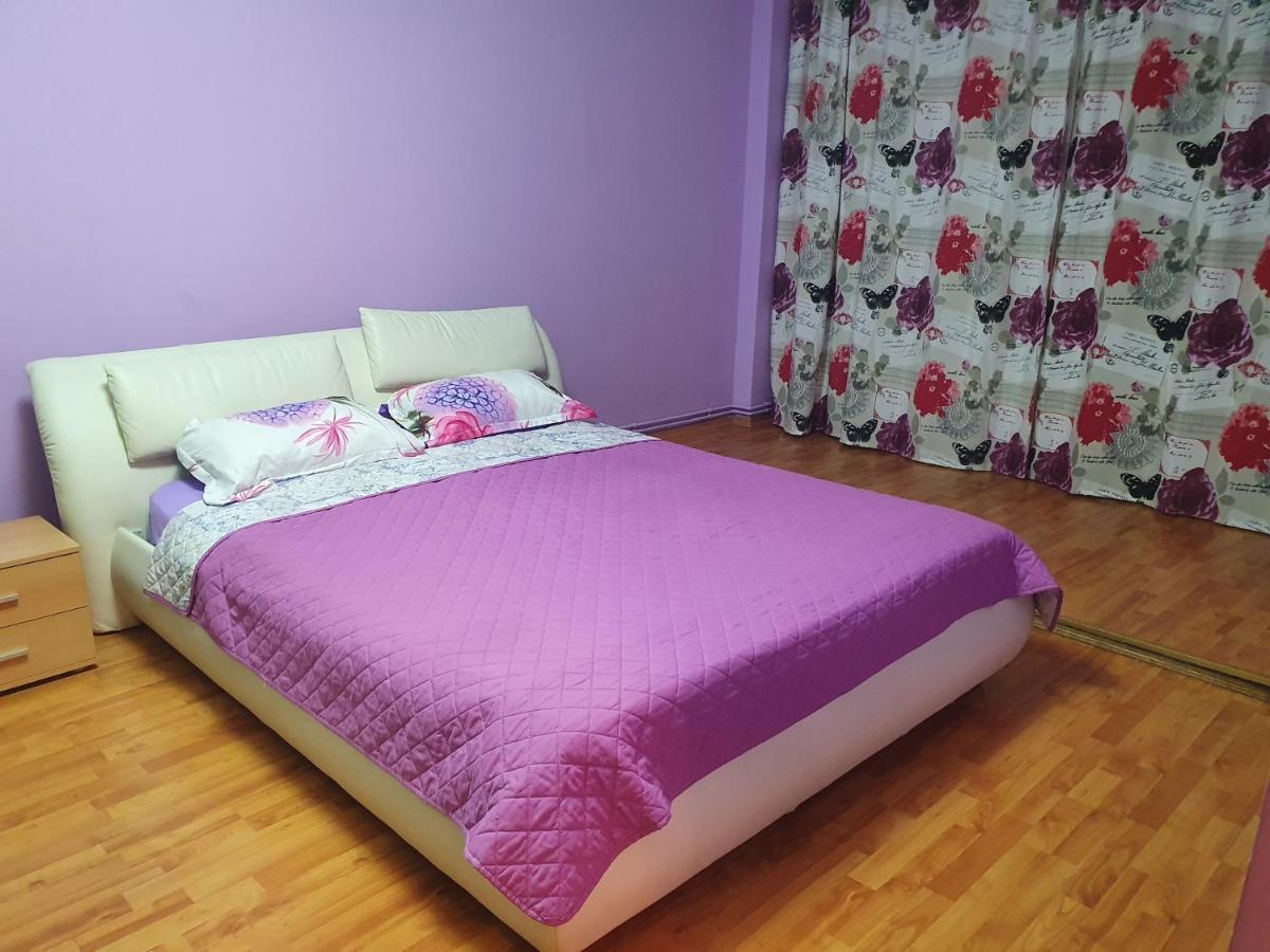 Crema Apartaments Ploieşti Exterior foto